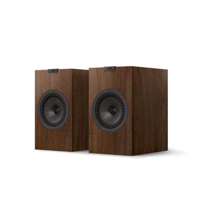 Q3 Meta Nogal - Par de Bocinas de Librero KEF