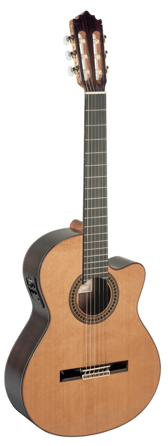 ARANJUEZ 224CE GUITARRA ESPAÑOLA ELECTRIFICADA