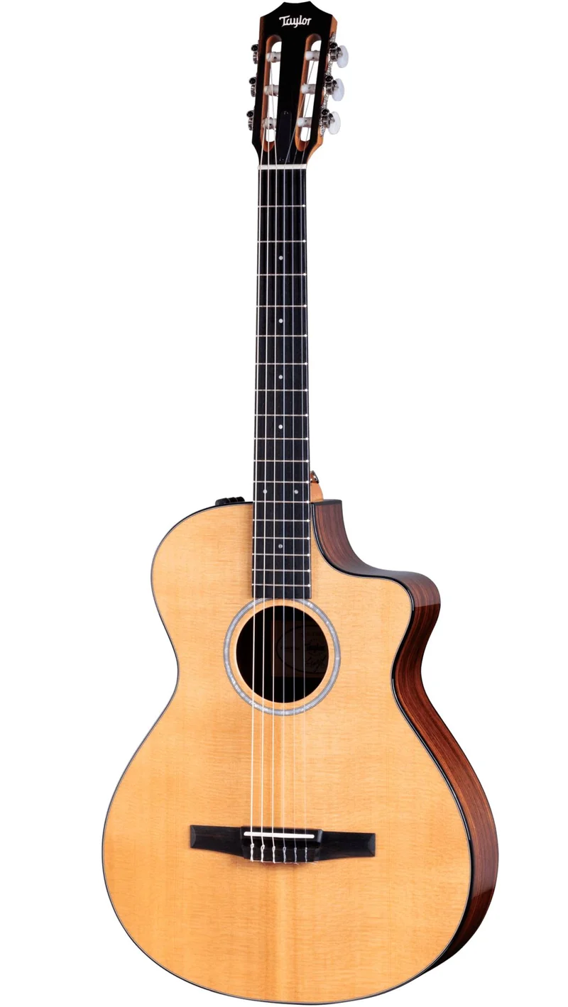 TAYLOR 212CE-N PLUS GUITARRA ELECTROACUSTICA GRAN CONCIERTO CUERDAS DE NYLON
