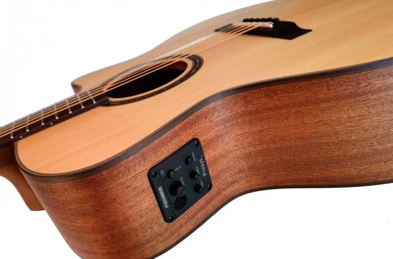 EGMOND AV51CE GUITARRA ELECTROACUSTICA GRAN AUDITORIO
