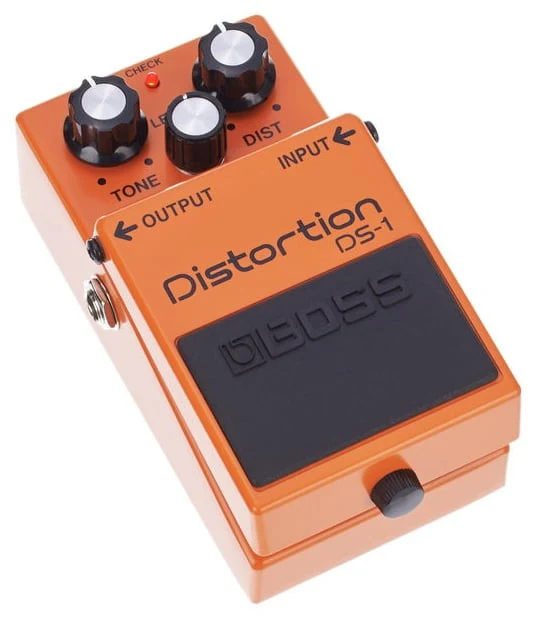 BOSS DS1 PEDAL DISTORSION
