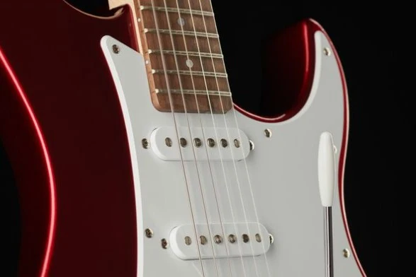 YAMAHA PACIFICA 112J MKII RM GUITARRA ELECTRICA RED METALLIC