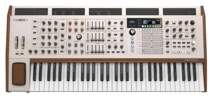 ARTURIA POLYBRUTE 12 SINTETIZADOR POLIFONICO 61 TECLAS