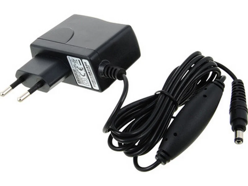 LINE 6 DC1G ALIMENTADOR DE CORRIENTE