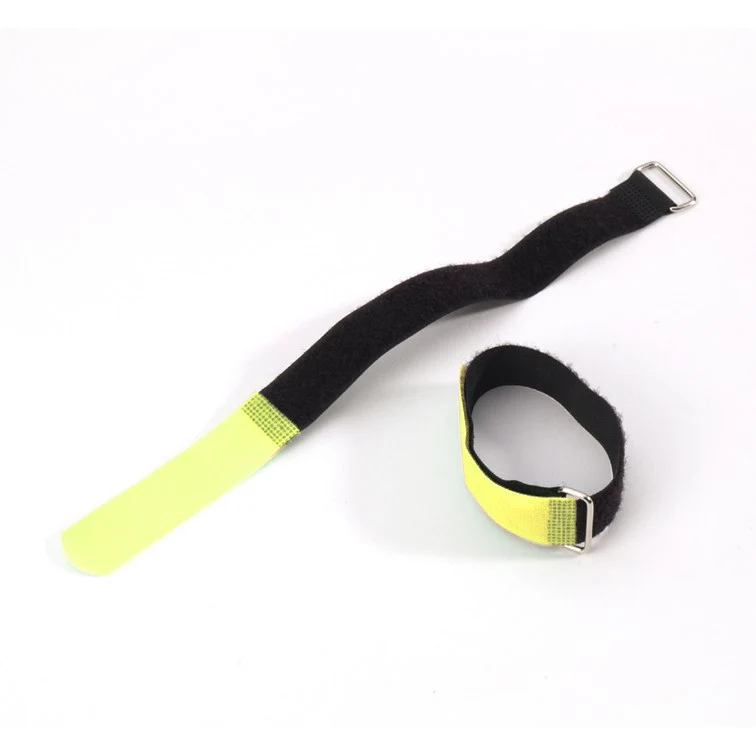 ADAM HALL VR4040YEL BRIDA PARA CABLES ANCHO 40MM X LARGO 400MM AMARILLO