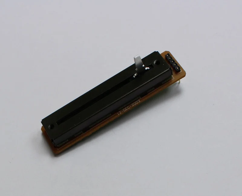 AKIYAMA CROSSFADER MESAS DE MEZCLAS MC.