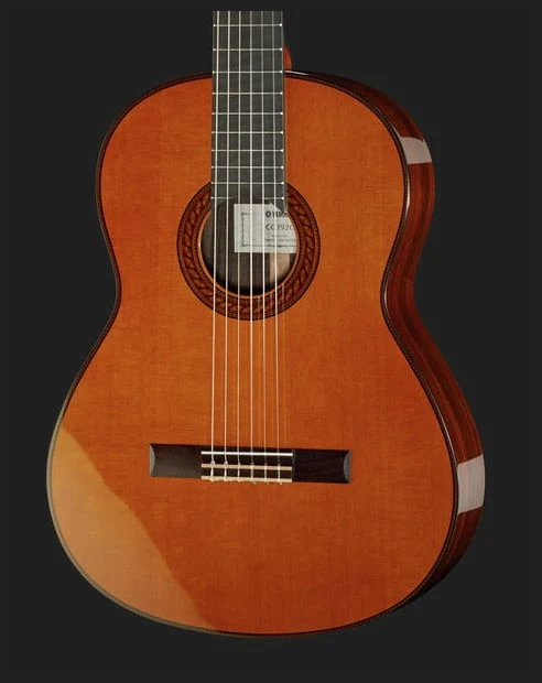 YAMAHA CG192C GUITARRA ESPAÑOLA CEDRO